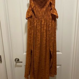 Off the shoulder day dress